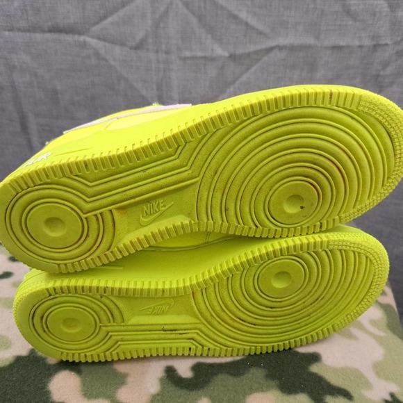 Nike Air Force 1 Low LV8 Utility Volt Yellow Grey AR1708-700 Women 7.5 - Picture 7 of 11